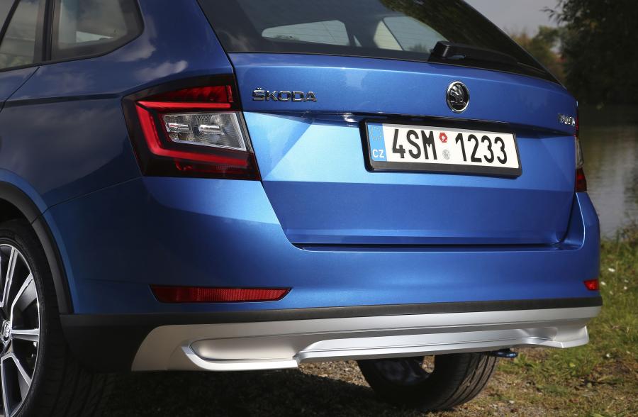Детали экстерьера Skoda Fabia Combi ScoutLine (NJ) 2018 года  (WW) (фото 12 из 16)